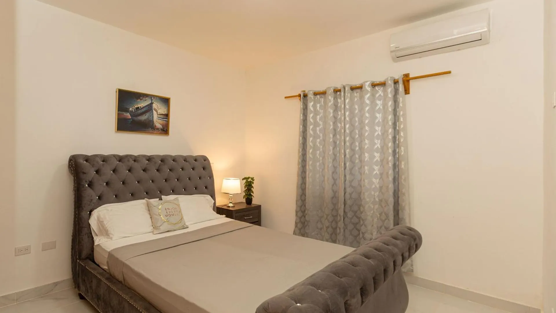 Διαμέρισμα Crown Lll- Guest Friendly-Pool -3 Bedrooms Close To Everything Πουέρτο Πλάτα