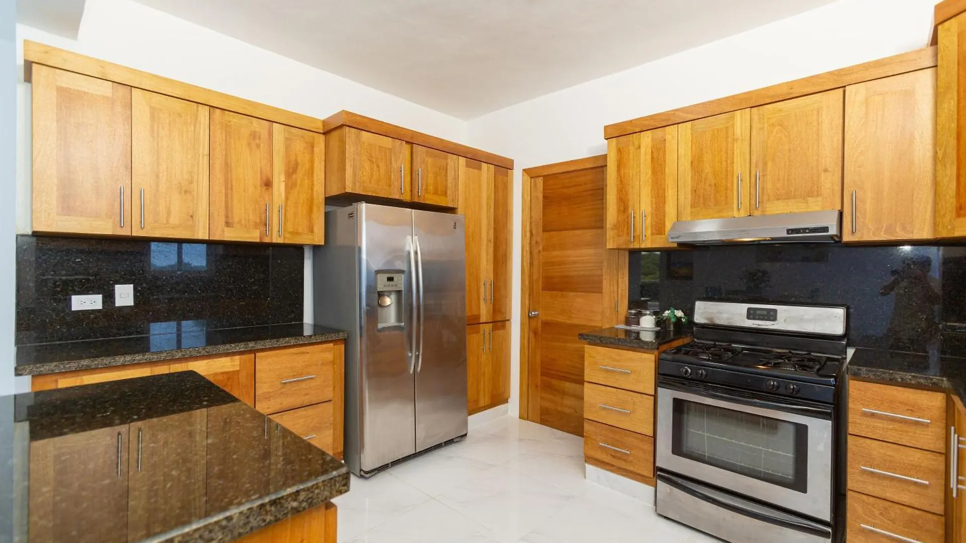 Διαμέρισμα Crown Lll- Guest Friendly-Pool -3 Bedrooms Close To Everything Πουέρτο Πλάτα